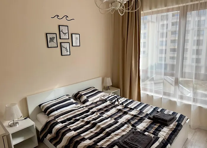 Above The Sea Luxury Апартамент *