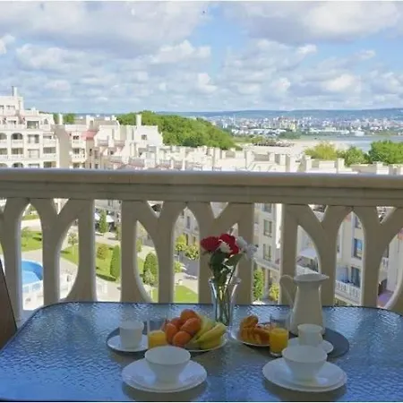 Above The Sea Luxury Apartment Varna