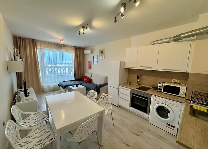 Above The Sea Luxury *