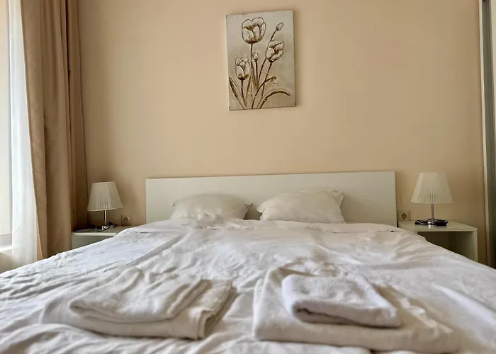 Above The Sea Luxury Apartment